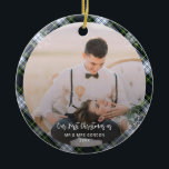 Adorno De Cerámica Nuestra primera Navidad casada con dos fotos de Go<br><div class="desc">Aprecie la magia de su primera Navidad junto con nuestro ornamento de fotos personalizado, diseñado para usted! Capturando perfectamente tus atesorados recuerdos, este elegante adorno se convierte en un hervidero, recordándote ese año especial que empezaste a celebrar las festividades en pareja. Con su diseño atemporal y un toque de flamante...</div>