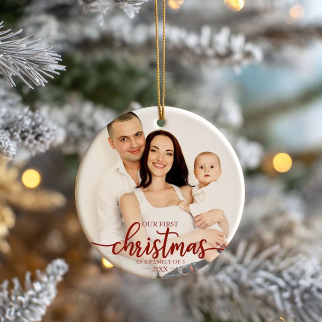 Adorno De Cerámica Nuestra Primera Navidad Como Familia De 3 Guiones  (Subido por el creador)