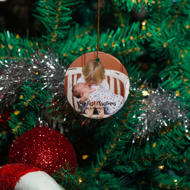 Adorno De Cerámica Nuestra Primera Navidad Como Familia De 4 (Subido por el creador)