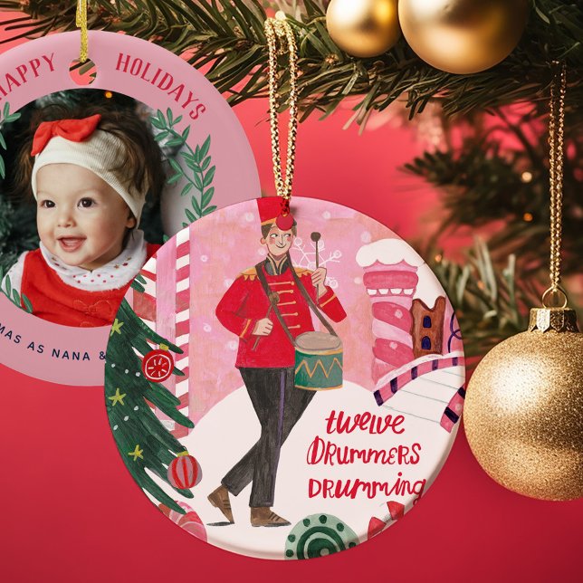 Adorno De Cerámica Nuestra primera Navidad como foto de los abuelos (Grandparents first Christmas Ornament, with photo baby and 12 days of Christmas holiday illustration)