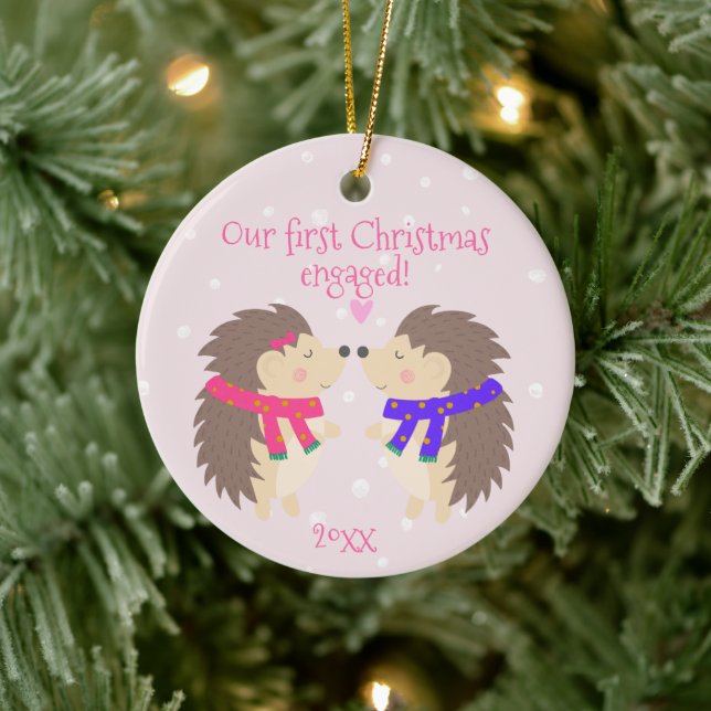 Adorno De Cerámica ¡Nuestra primera Navidad comprometida! Cute Hedgeh (Árbol)