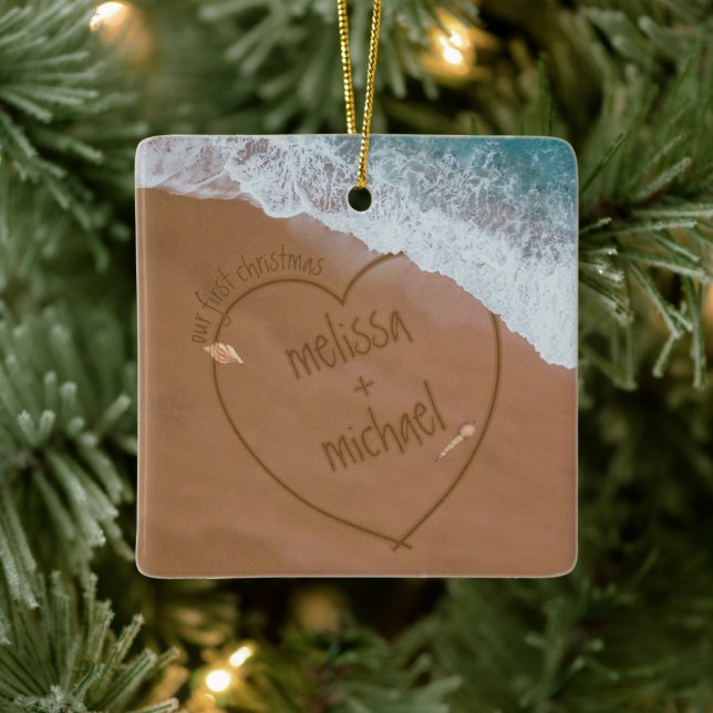 Adorno De Cerámica Nuestra Primera Navidad Con Nombres De Playa (Árbol)