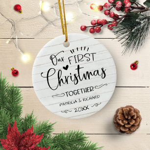 Adorno De Cerámica Nuestra primera Navidad juntos en un campo rústico