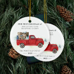 Adorno De Cerámica Nuestras primeras vacaciones navideñas en casa<br><div class="desc">Nuestra primera Navidad en nuestro nuevo ornamento de cerámica para casa,  usted puede fácilmente personalizar</div>