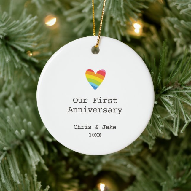 Adorno De Cerámica Nuestro primer aniversario: Pareja gay personaliza (Árbol)