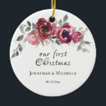 Adorno De Cerámica Nuestro primer Boda cristiano floral de Navidad<br><div class="desc">Hermoso boda floral Nuestro primer adorno de cerámica de Navidad representa elegantes y románticas flores de acuarela pintadas a mano en tonos rosa, burdeos y gris suave. Nombre y fecha de las características delanteras. La espalda tiene la Biblia Verse 1 Corintios 13:13, "Y ahora acatan la fe, la esperanza y...</div>