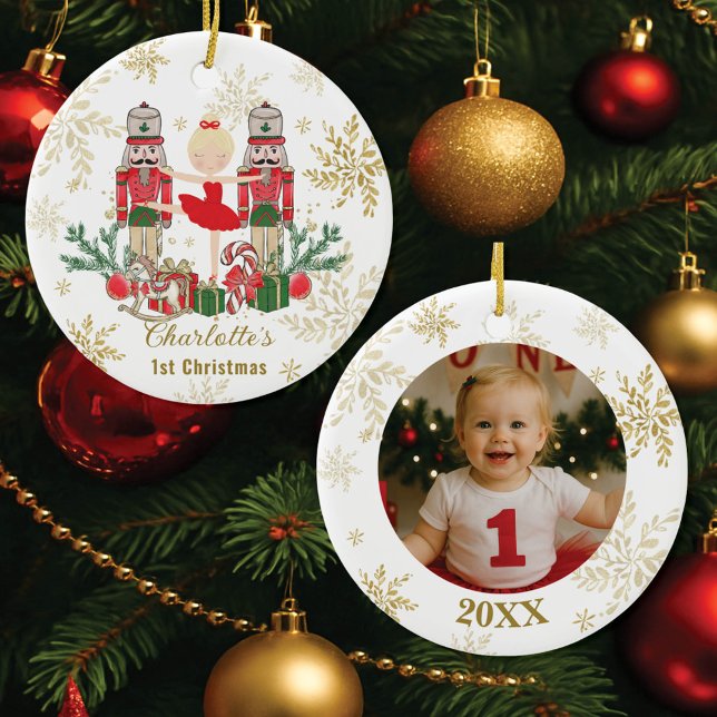 Adorno De Cerámica Nutcracker Ballet Red 1st Christmas Baby Photo (Subido por el creador)