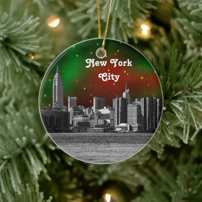 Adorno De Cerámica NYC Skyline Etched ESB Red and Green Starry Xmas (Árbol)