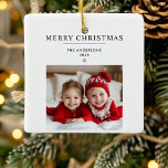 Adorno De Cerámica "Ornamento navideño personalizado con foto<br><div class="desc">"Celebra la temporada navideña con este adorno navideño personalizado, que incluye espacio para una foto y un nombre personalizado. Perfecto como entusiasta, este adorno le aporta un toque personal a la decoración Navidad. Con un saludo festivo de 'Feliz Navidad', es un regalo ideal para la familia, amigos o cualquier persona...</div>