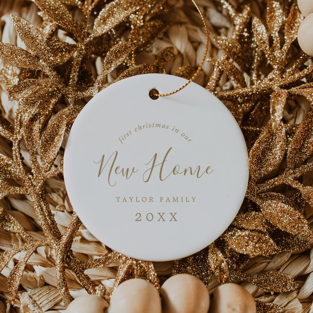 Adorno De Cerámica Oro Mínimo Primero Navidad En Nuestra Nueva Foto D (Minimal Gold First Christmas In Our New Home Photo Ceramic Ornament)