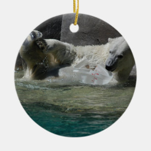 Adorno De Cerámica Oso Polar jugando en el agua