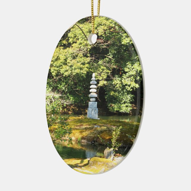 Adorno De Cerámica Pagoda de serpiente blanca / Hakuja No Tsuka (Izquierda)