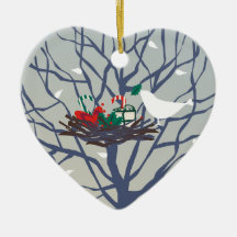 Pájaro en la jerarquía en el navidad