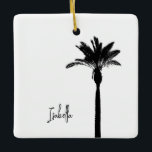 Adorno De Cerámica Palm Tree Silhouette NAME Travel Beach Coastre<br><div class="desc">Silhouette de árbol de palmas en negro sobre fondo blanco con NOMBRE personalizado en negro. Texto fácil de personalizar, color de texto, fuente. Ideal para CUALQUIER persona, ambiente de la Costa Oeste, recuerdo de vacaciones, estilo de vida. Moderna, costera, Moda. Mezcla y combina la colección completa del árbol de palmas...</div>