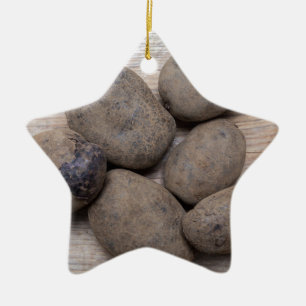 Adorno De Cerámica Papas en madera rústica Concepto