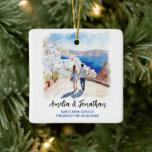 Adorno De Cerámica Pareja en la isla Santorini | Arte de viaje acuáti<br><div class="desc">Pareja en la isla Santorini | Ornamento cerámico de arte de viajes acuarela. Personaliza con tu propio texto. Este es otro 100% original de Diseños de Hámster de Amueblado.</div>