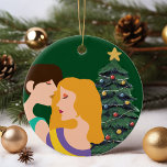 Adorno De Cerámica Pareja lesbiana de árbol de Navidad LGBT<br><div class="desc">Hermoso adorno de Navidad lesbiana que presenta a una pareja gay romántica. Dos mujeres se abrazan en un abrazo amoroso frente a un árbol de Navidad festivo en un regalo de honor para sus amigos LGBT</div>
