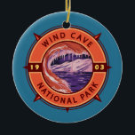 Adorno De Cerámica Parque nacional de las cuevas eólicas Emblema de b<br><div class="desc">Diseño de arte vectorial de la Cueva del Viento. La cueva es reconocida como el sistema de cuevas más denso del mundo.</div>