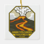 Adorno De Cerámica Parque nacional de los Volcanes de Hawái Kilauea R<br><div class="desc">Diseño artístico vectorial de los volcanes de Hawái. El parque está en la isla de Hawái. En su corazón se encuentran los volcanes activos Kīlauea y Mauna Loa.</div>