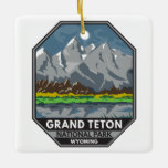 Adorno De Cerámica Parque nacional del Gran Tetón Vintage Wyoming<br><div class="desc">Diseño de arte vectorial Grand Teton. El parque incluye los picos más importantes de la Cordillera Teton,  así como la mayoría de las secciones del norte del valle conocido como Jackson Hole.</div>