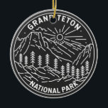 Adorno De Cerámica Parque nacional Gran Teton Monoline Vintage<br><div class="desc">Diseño de la monolina del Gran Tetón. El parque incluye los picos más importantes de la Cordillera Teton,  así como la mayoría de las secciones del norte del valle conocido como Jackson Hole.</div>