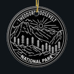 Adorno De Cerámica Parque nacional Theodore Roosevelt Monoline<br><div class="desc">Diseño artístico vectorial Theodore Roosevelt. El parque es un parque nacional estadounidense que comprende tres zonas de tierras bajas separadas geográficamente en el oeste de Dakota del Norte.</div>