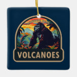 Adorno De Cerámica Parque nacional Volcanes Mountain Gorilla Travel<br><div class="desc">Diseño de obras de arte vectorial de los volcanes. El parque nacional de los volcanes es un centro de parada para todos los safaris de gorilas de Ruanda que albergan el mayor número de gorilas de montaña en el área de conservación de Virunga.</div>