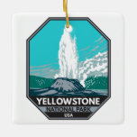 Adorno De Cerámica Parque nacional Yellowstone Castillo Geyser Vintag<br><div class="desc">Diseño de arte vectorial de Yellowstone Forest. El parque cuenta con espectaculares cañones,  ríos alpinos,  exuberantes bosques,  aguas termales y géisers,  incluyendo su más famoso,  Old Faithful.</div>