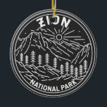 Adorno De Cerámica Parque nacional Zion Utah Vintage Monoline<br><div class="desc">Diseño de monolina del Parque Nacional Zion. El parque es una reserva natural del suroeste de Utah que se distingue por los acantilados rojos pronunciados del cañón de Zion.</div>
