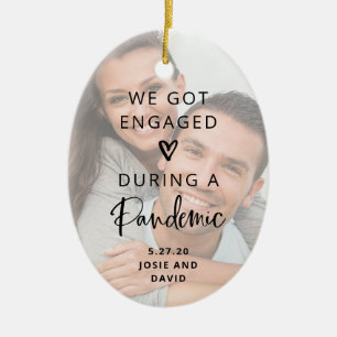 Adorno De Cerámica Participar durante una pandemia   Dos fotos de Kee