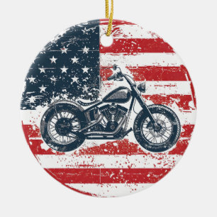 Adorno De Cerámica Paseo por la libertad: motocicleta retro y bandera
