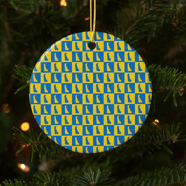 Adorno De Cerámica Patrón azul oro amarillo de Delaware Checker (An ornament with a pattern of Delaware done in blue and gold yellow.)