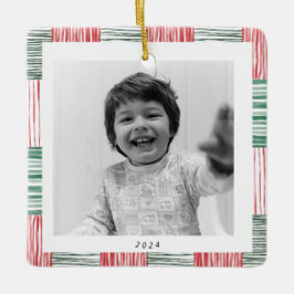 Adorno De Cerámica Patrón de franjas de color verde rojo Una foto