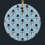 Adorno De Cerámica Patrón de Snowman y Snowflakes<br><div class="desc">Un lindo patrón que creé usando mi ilustracion de un muñeco de nieve.</div>