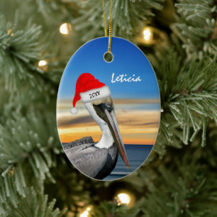 Adorno De Cerámica Pelican en Santa Hat Navidades