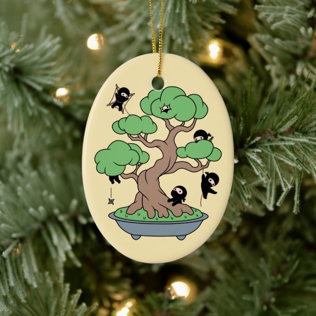 Adorno De Cerámica Pequeños Ninjas en árbol bonsai en amarillo (Árbol)