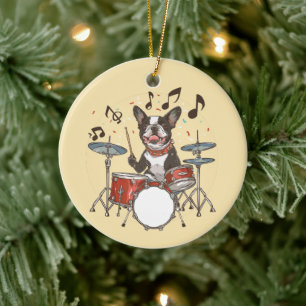 Adorno De Cerámica Perro Boston Terrier tocando la batería