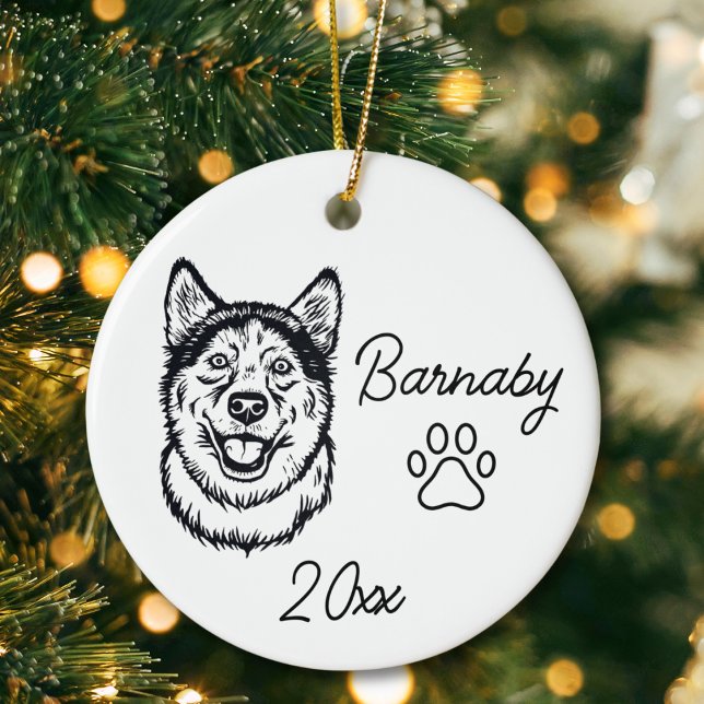 Adorno De Cerámica Perro Husky Siberiano Arte de Línea Personalizado  (Siberian Husky Dog ornament with custom name and year and paw print. Black and White Line Art)