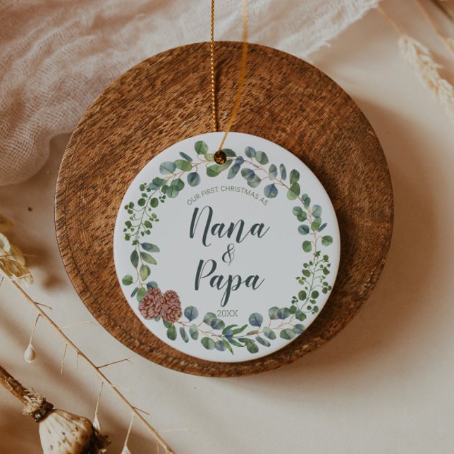 Adorno De Cerámica Personalizable apoda las primeras navidades como a (Subido por el creador)