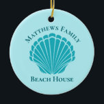 Adorno De Cerámica Personalizado Beach House Aqua Seashell Monograma<br><div class="desc">Hermosa casa de playa con conchas acuáticas monograma ornamento navideño para vacaciones en la isla alquiler o escapada tropical a casa. Personalice este monograma de bonito presente para su familia para conmemorar unas vacaciones de verano.</div>