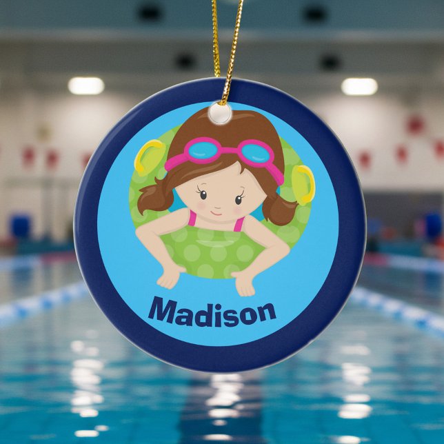 Adorno De Cerámica Personalizado Chica De Swim Team Navidades Cute (Subido por el creador)