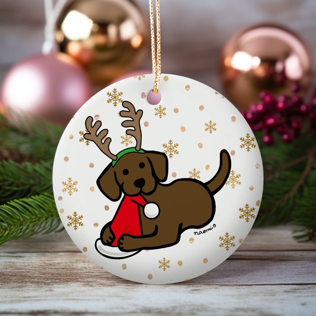 Adorno De Cerámica Personalizado de Chocolate Labrador y Santa Navida (Chocolate Labrador Santa Christmas Ornament for Labrador Owners.  Personalized gift idea.)