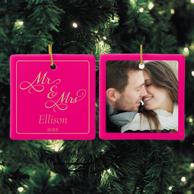 Adorno De Cerámica Personalizado Pink Newlywoed Pareja (hot pink Mr and Mrs christmas ornament for newlywed couples, our first married christmas,elegant)