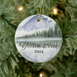 Adorno De Cerámica Personalizado Yellowstone Watercolor Mountain Lake<br><div class="desc">Agradable recuerdo de viaje de montaña occidental personalizable. Personalización: Cambiar título y año para convertirlo en único.</div>