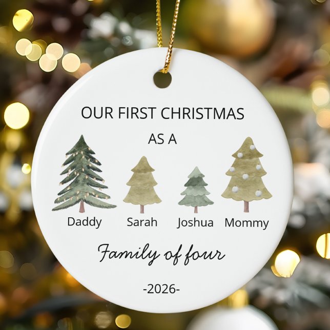 Adorno De Cerámica Personalizar la primera Navidad como una familia d (Subido por el creador)