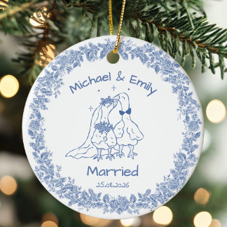 Adorno De Cerámica Personalized Silly Goose Married Cute Blue Wedding