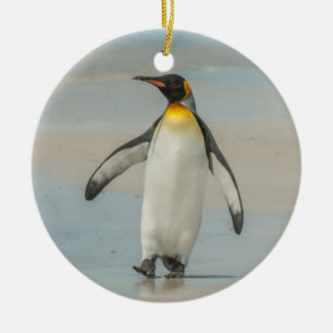 Adorno De Cerámica Pingüino caminando en la playa