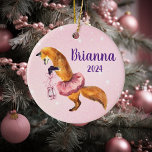 Adorno De Cerámica Pink Ballerina Fox Nombre personalizado<br><div class="desc">Este diseño puede ser personalizado en el área proporcionada cambiando la foto y/o el texto. O puede personalizarse haciendo clic en Personalizar esta plantilla y, a continuación, eligiendo la opción de hacer clic en el personalizar y eliminando o cambiando el color del fondo, agregando texto, cambiando el color o estilo...</div>