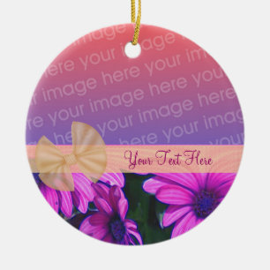 Adorno De Cerámica Pink Daisies Ribbon Your Photo Ornament