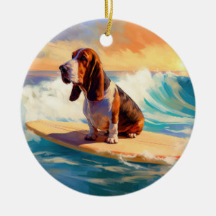 Adorno De Cerámica Pintura de Basset Hound Surfing en la Playa